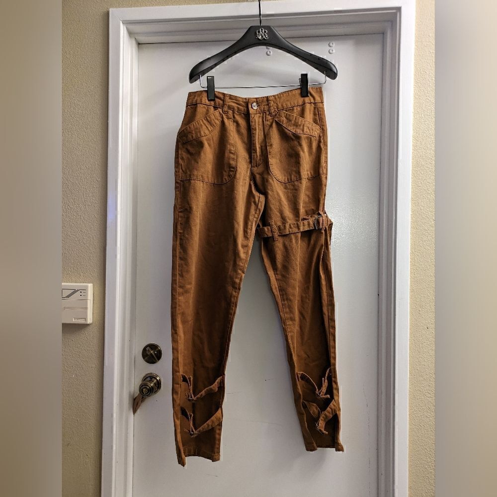 Boohooman men's cargo buckle and tie pants